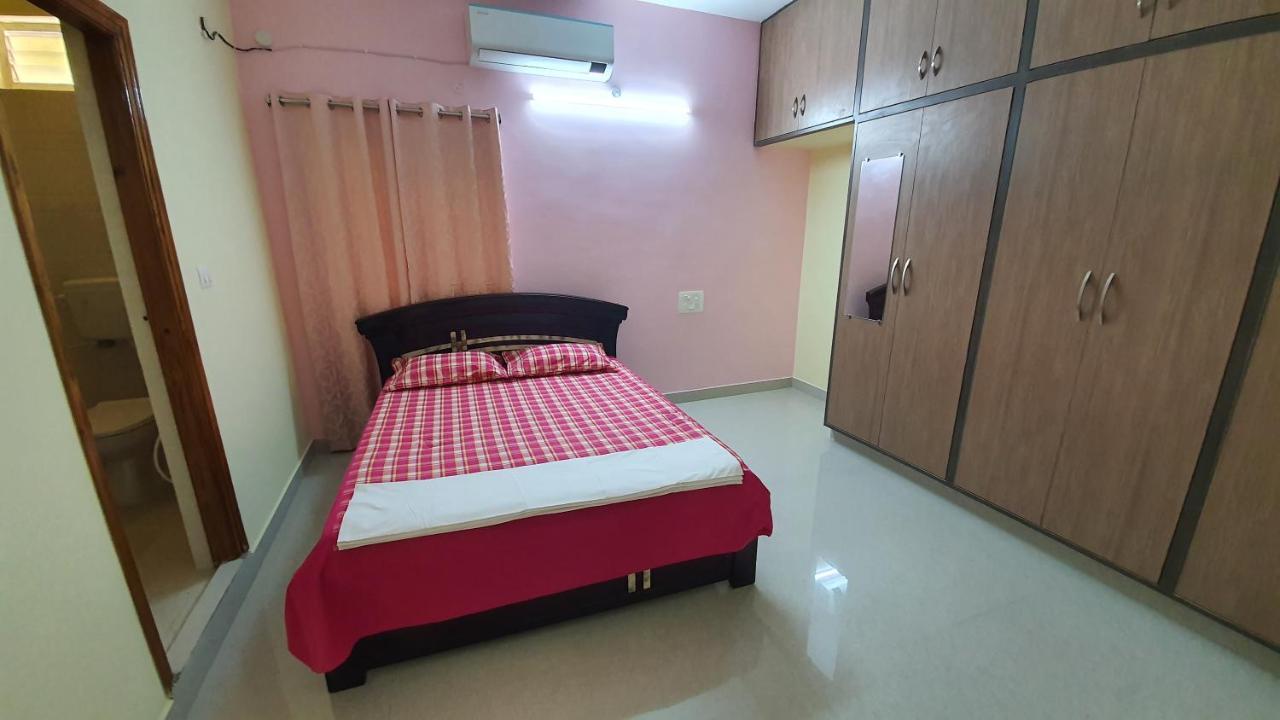 Tirupati Homestay - 2Bhk Ac Family Apartments Near Alipiri And Kapilatheertham - Walk To A2B Veg Restaurant - Wifi - Android Tv - Easy Access To Tirumala Eksteriør billede
